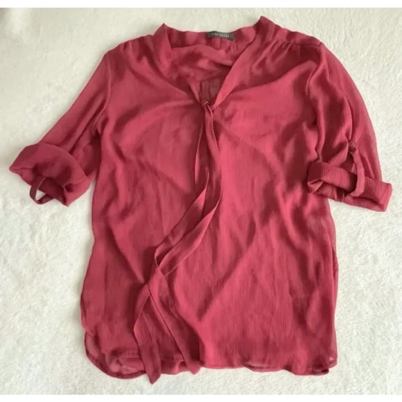 BUNDLE! Ladies Size Medium Tops - Picture 3 of 7